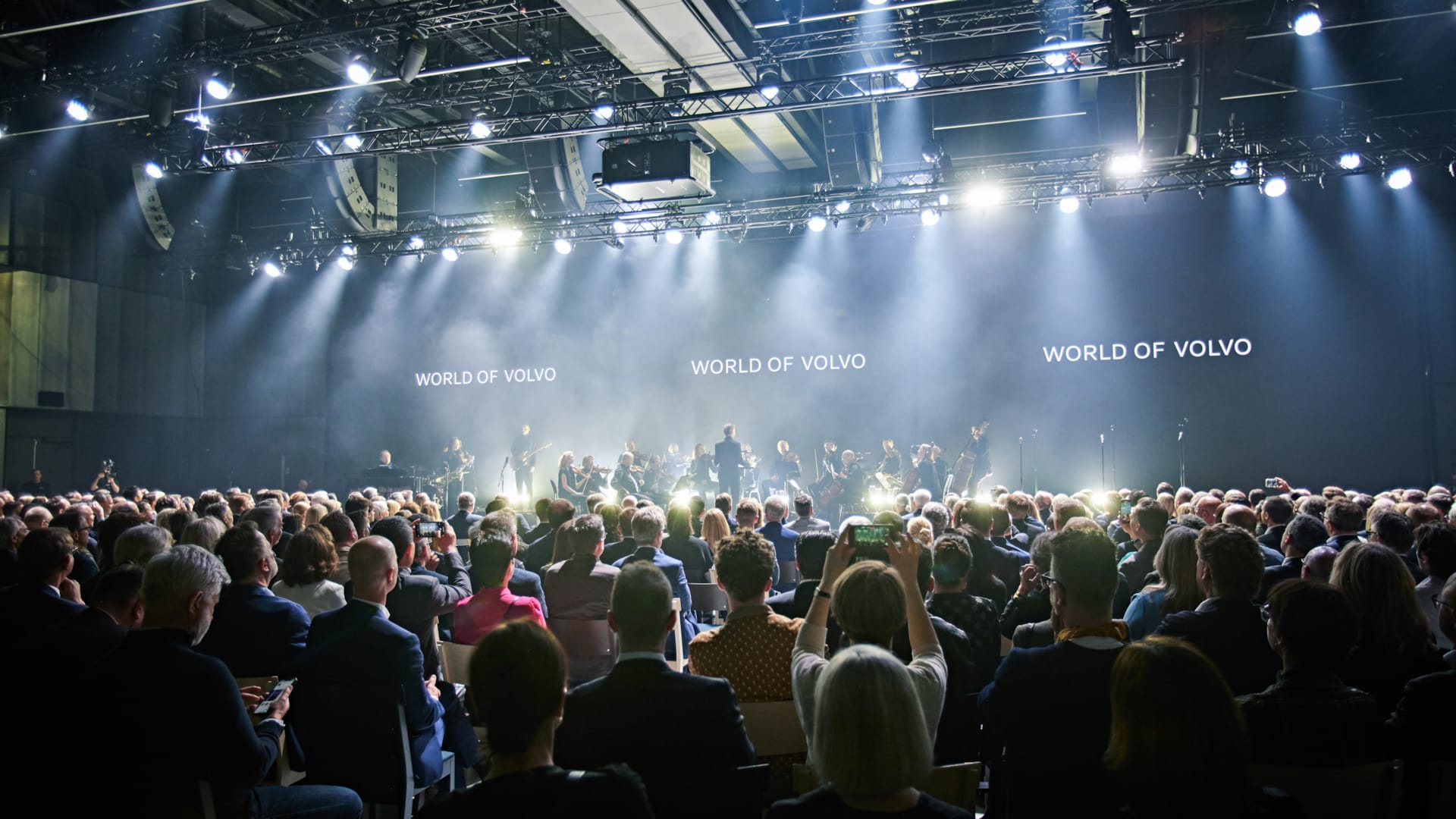 Concert in event hall at World of Volvo in Gothenburg, flexible venue for large meetings and events.