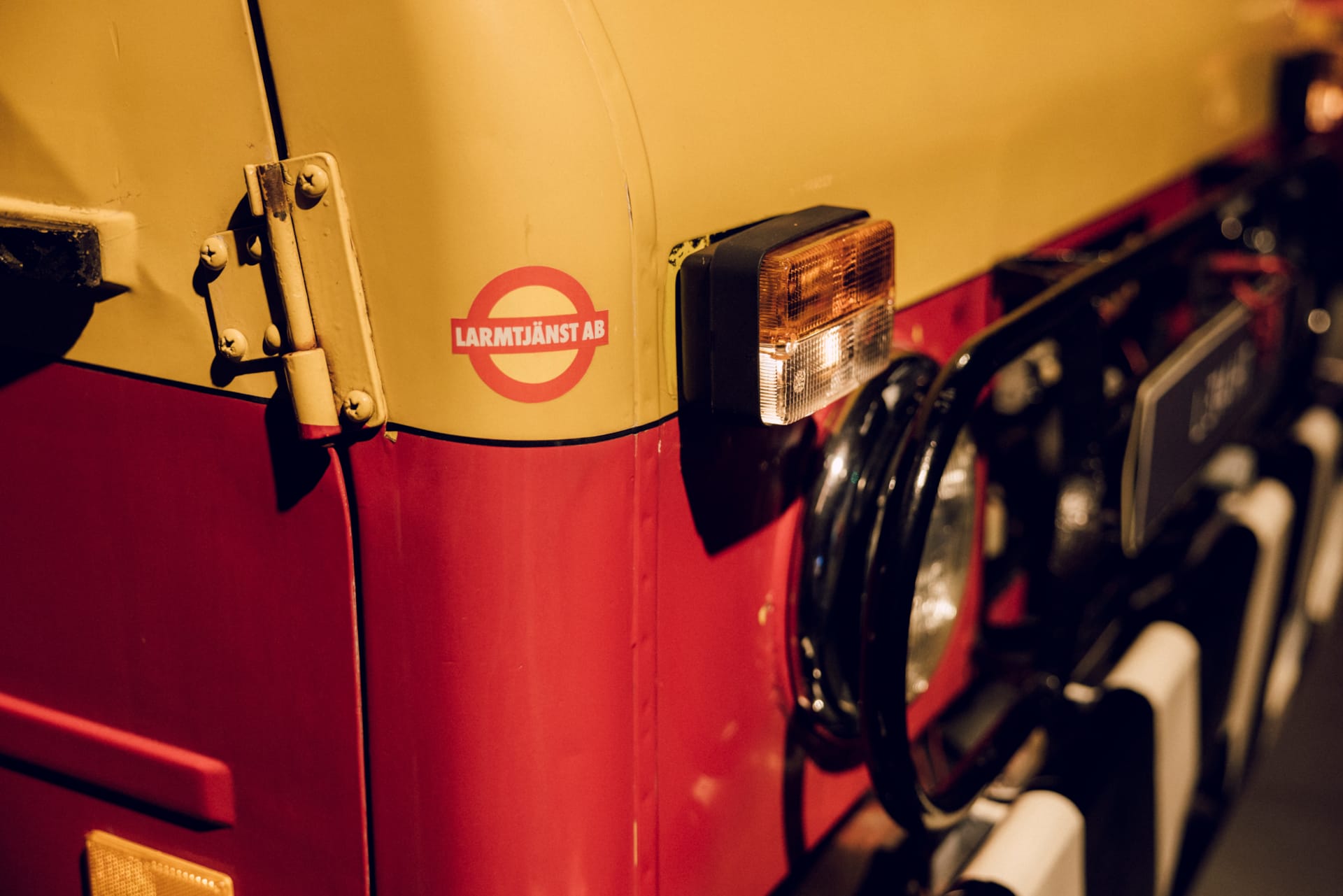 Detalj från ett uttryckningsfordon från utställningen ”In Case of Emergency” på World of Volvo i Göteborg.